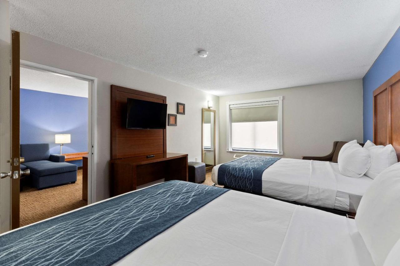 Comfort Inn & Suites St Louis-הייזלווד מראה חיצוני תמונה