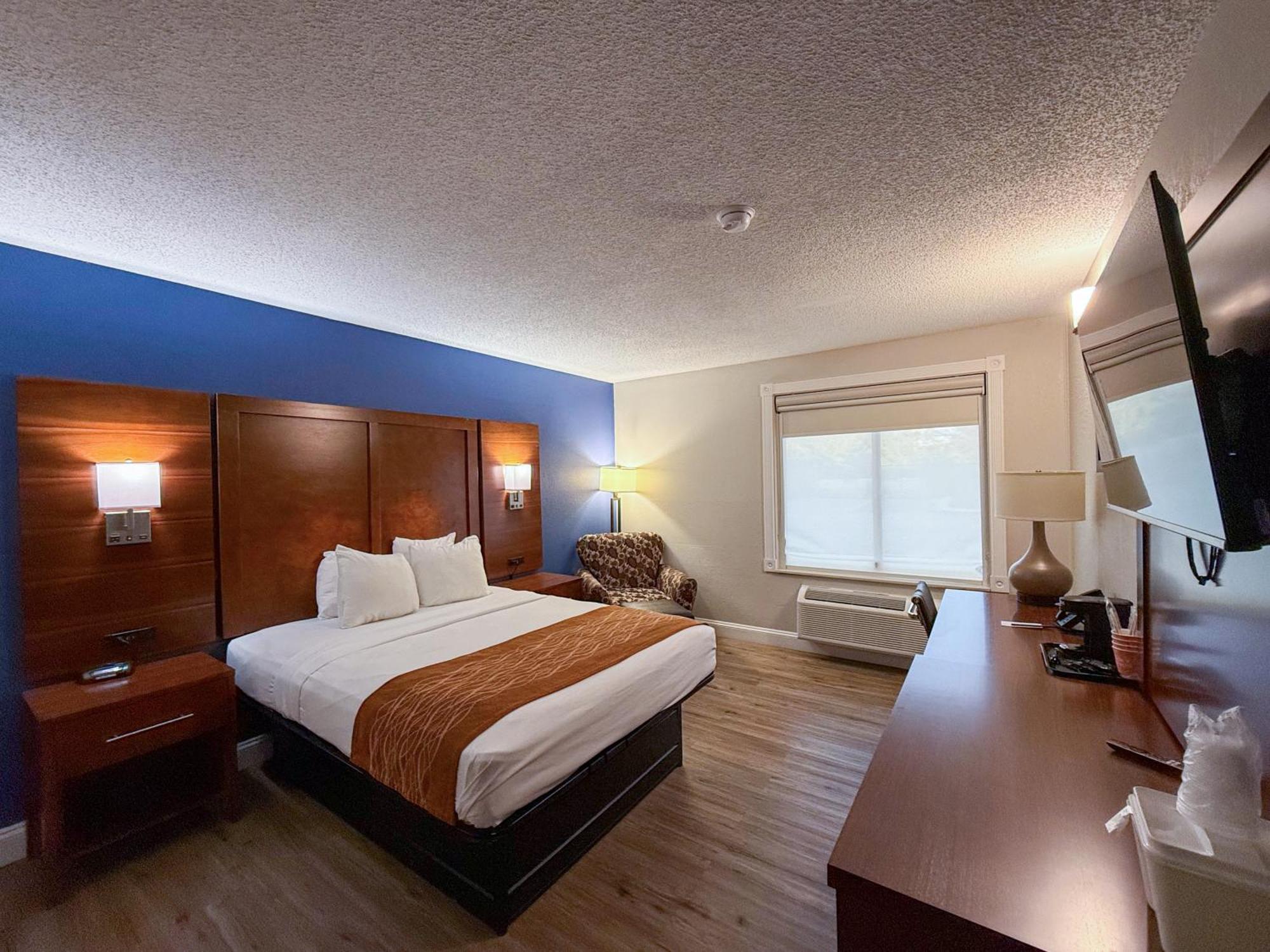 Comfort Inn & Suites St Louis-הייזלווד מראה חיצוני תמונה