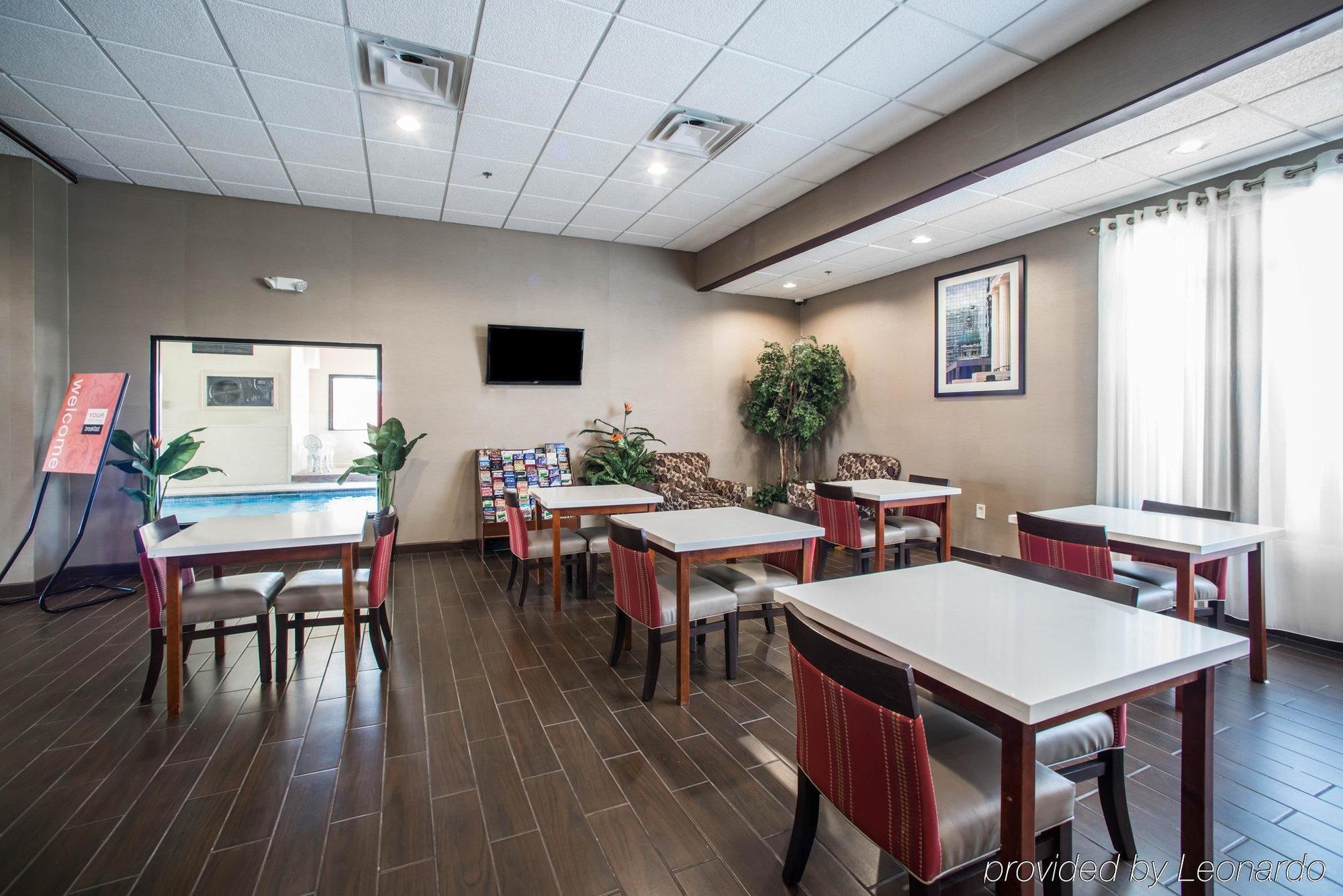 Comfort Inn & Suites St Louis-הייזלווד מראה חיצוני תמונה